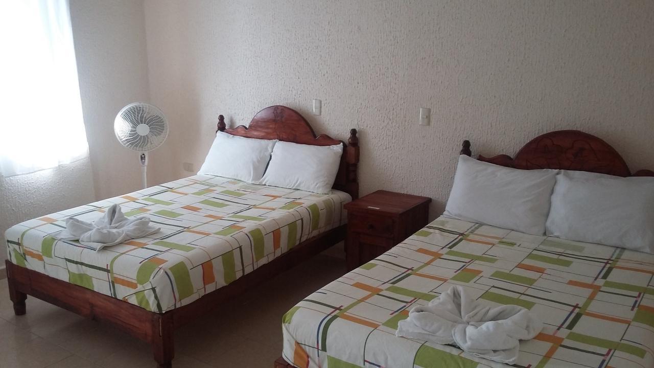 Hotel Bigu Puerto Escondido  Buitenkant foto