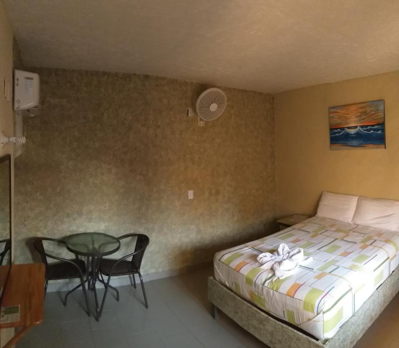 Hotel Bigu Puerto Escondido  Buitenkant foto